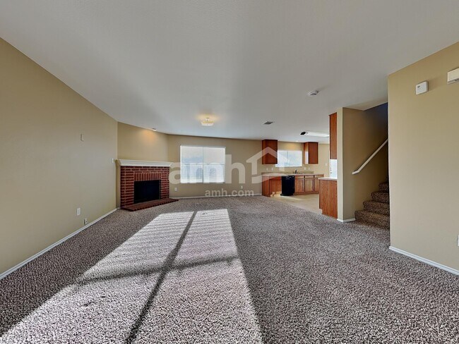 Building Photo - 937 Iona Dr