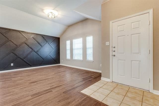 Building Photo - 2333 Aurora Dr