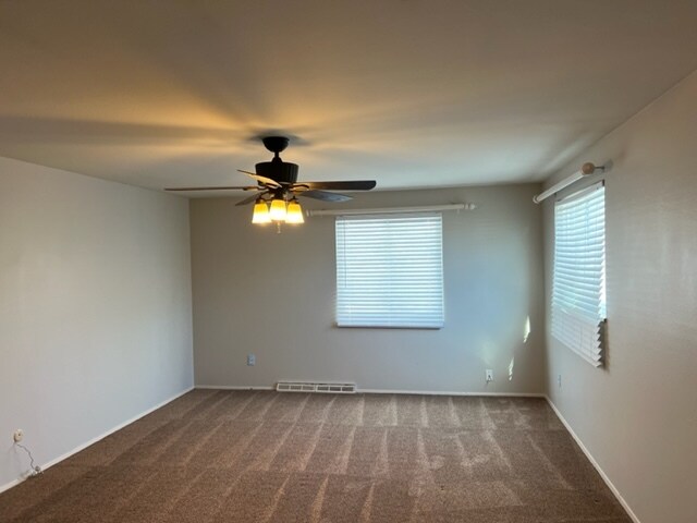 Building Photo - 7047 S Fairfax St