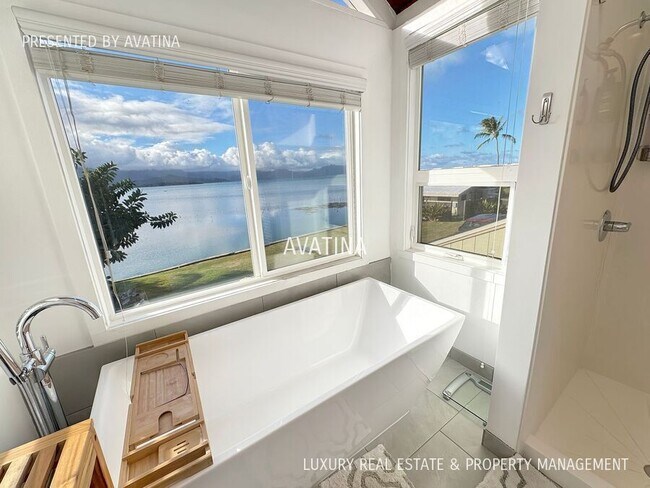 Building Photo - 44-327 Kaneohe Bay Dr-