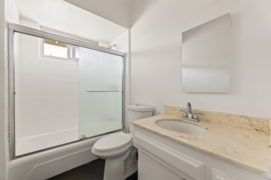 Building Photo - 3500 W Manchester Blvd