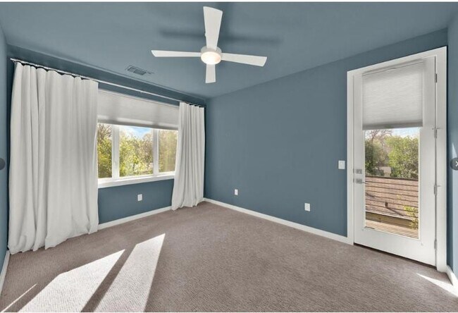 Building Photo - 203 E 46th St