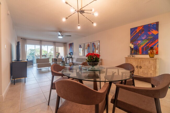 Building Photo - 3200 N Palm Aire Dr