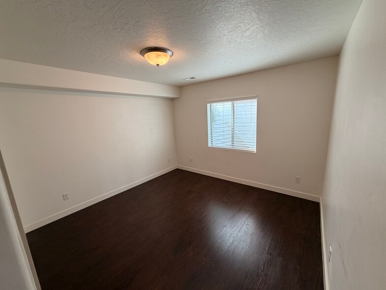 Building Photo - 7092 W Jayson Bend Dr