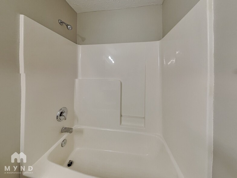 Building Photo - 440 Scotts Creek Trail