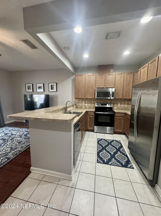 Building Photo - 13497 Sunstone St