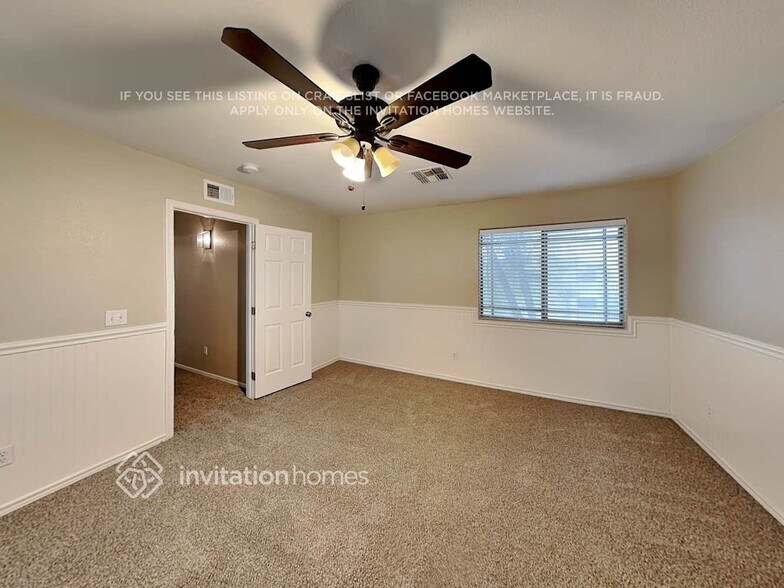 Building Photo - 1875 E Renegade Trail