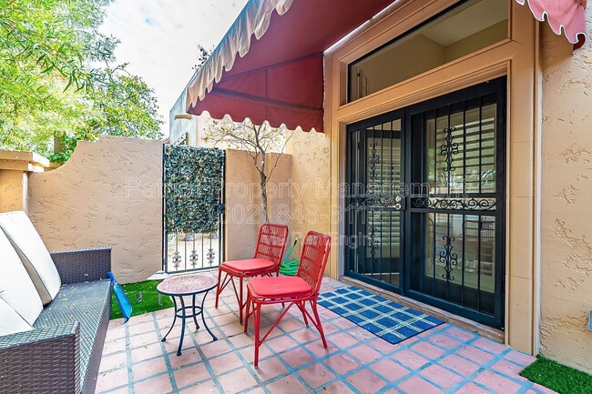Building Photo - 8602 E Vista Del Lago