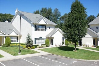 Building Photo - 503 Centre Ct