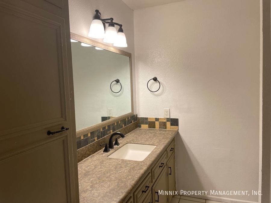 Building Photo - 1813 Mc Donald St