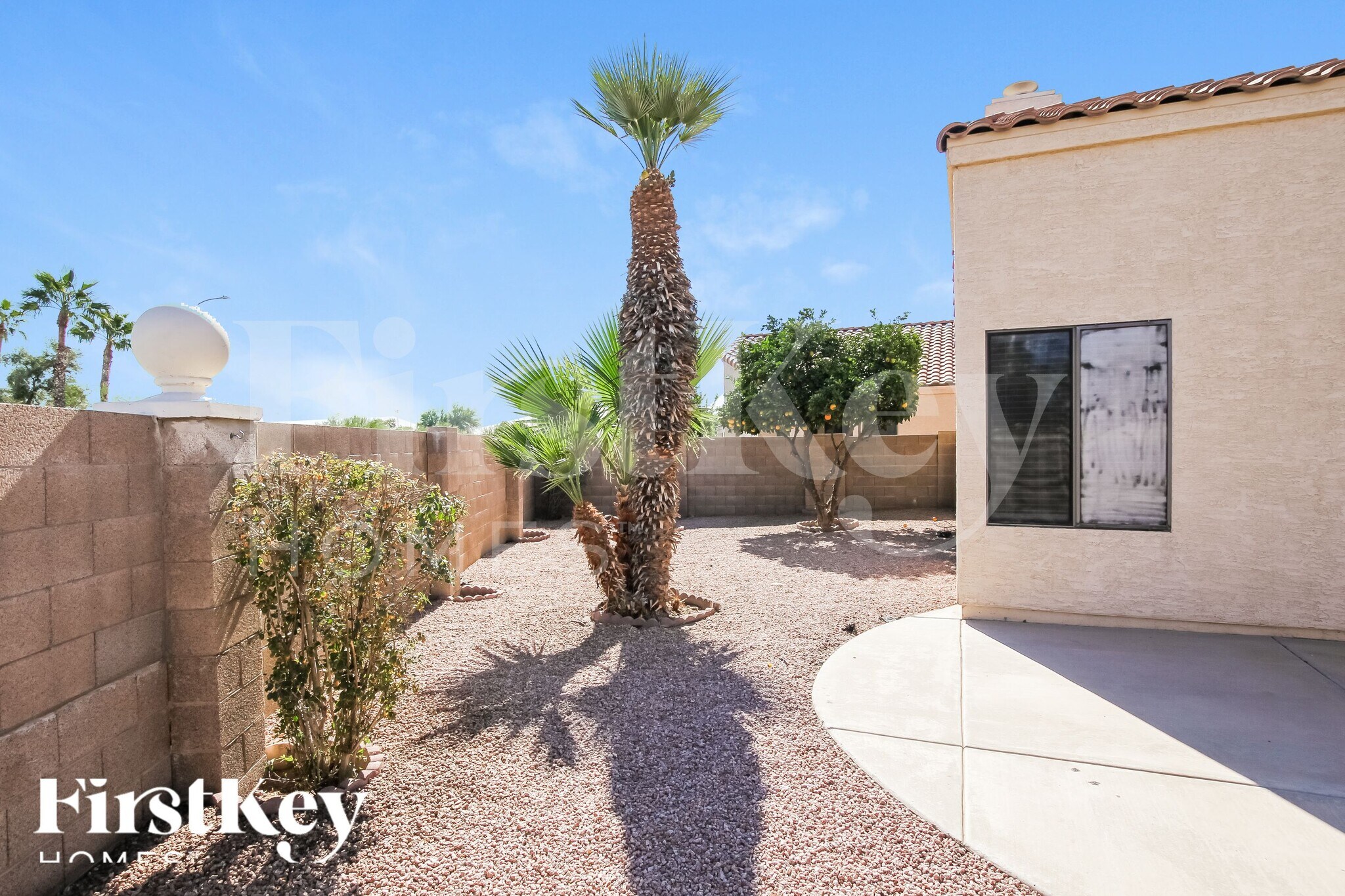 Building Photo - 14915 N 86th Dr