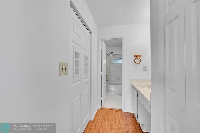 Building Photo - 9186 NW 40th St