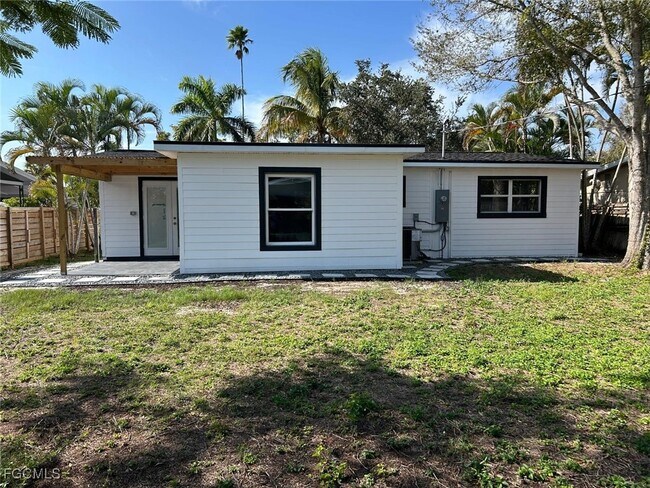 Building Photo - 3835 Arlington St