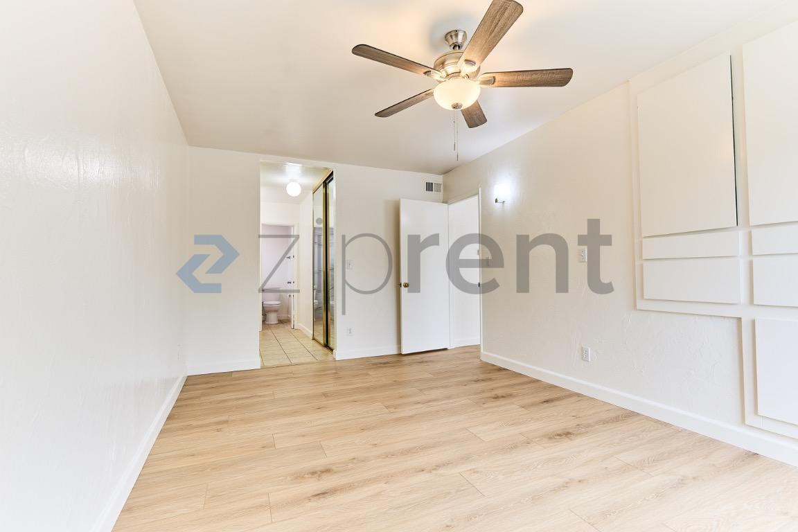 Building Photo - 405 20th St