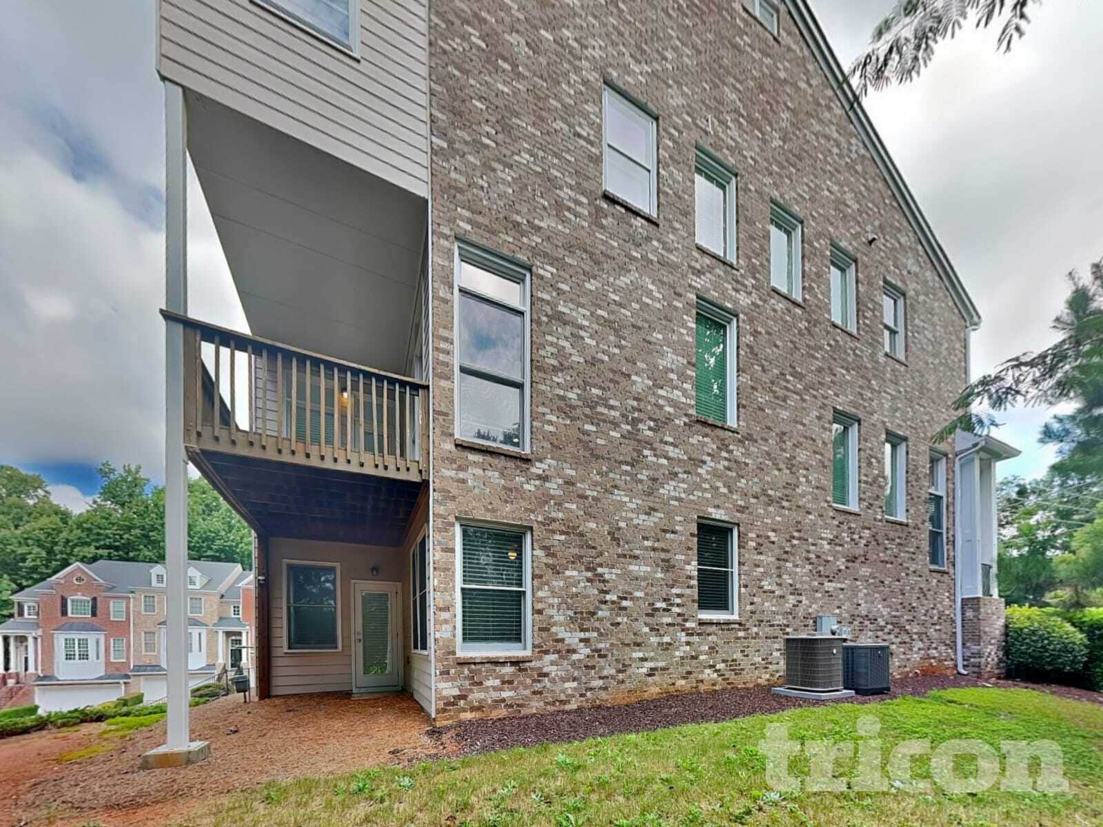 Building Photo - 1206 Comet View Tr SE