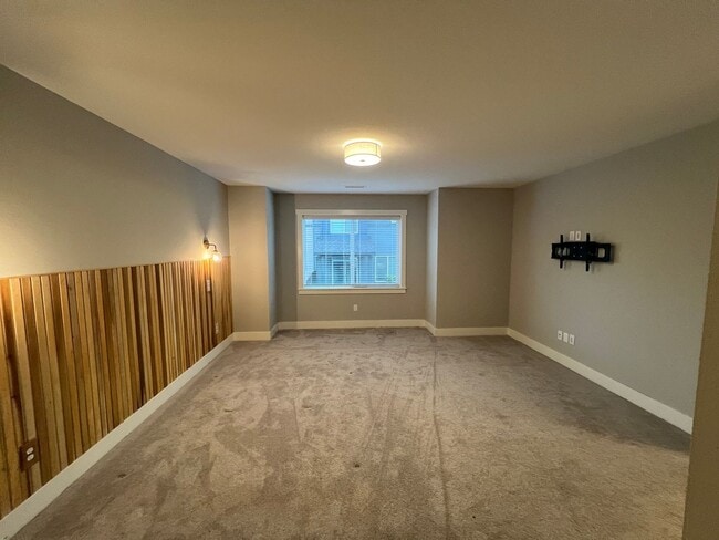 Building Photo - 11918 NE 108th St