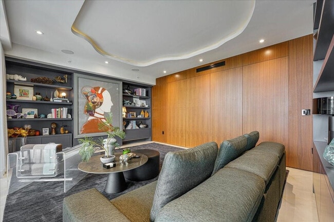 Building Photo - 1180 N Federal Hwy