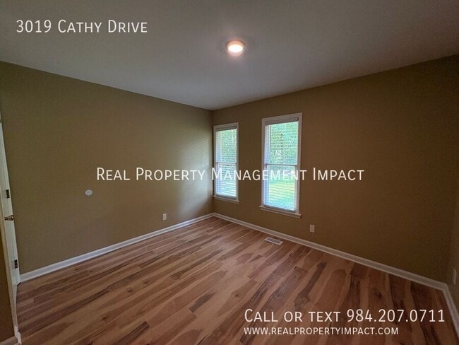 Building Photo - 3019 Cathy Dr