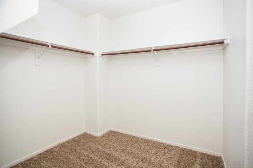 Building Photo - 8124 Lilac Harbor Ct