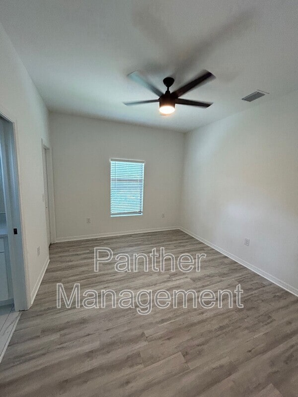 Building Photo - 2105 Redmond St