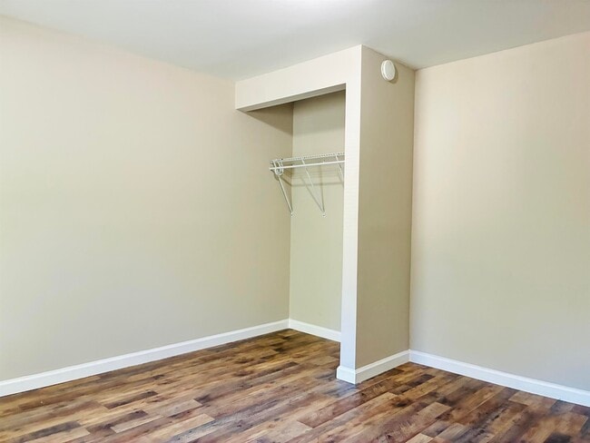 Building Photo - 506 Bonny St