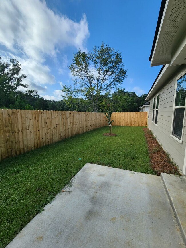 Building Photo - 4045 Colbie Way
