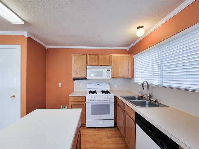 Building Photo - 9607 Farrell Dr