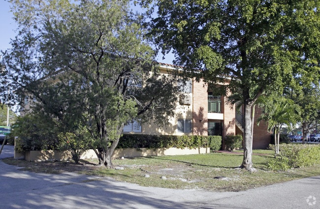 Building Photo - 1101 Madruga Ave