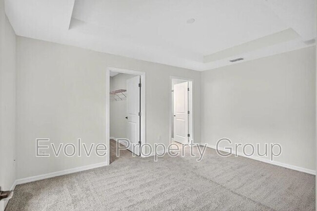 Building Photo - 6 Pickcane Ln