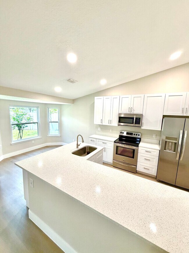 Building Photo - Winter Park 3/2 - GREAT CONDITION