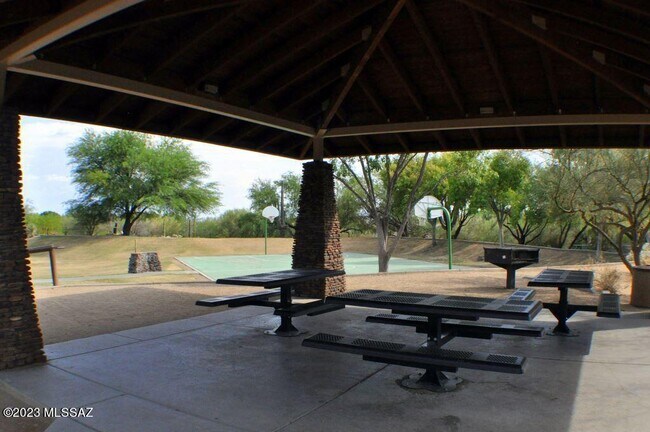 Building Photo - 5426 W Dove Mountain Park Rd
