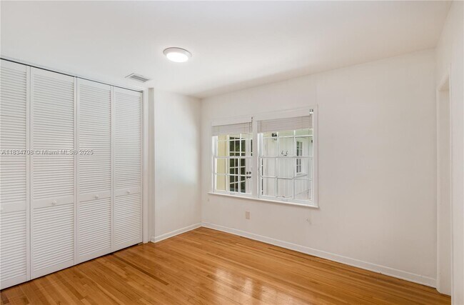 Building Photo - 4001 Hardie Ave