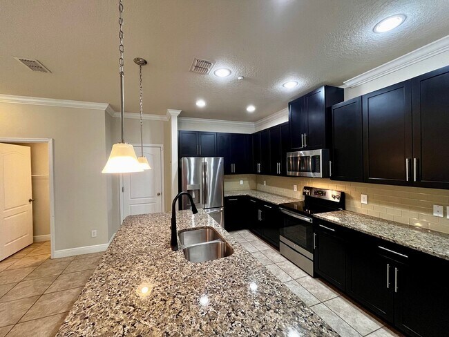 Building Photo - 7506 Aloma Pines Ct