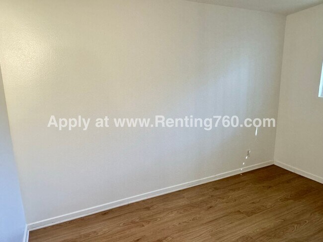 Building Photo - Pleasant 1 Bed 1 Bath!
