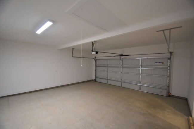Building Photo - First Months Rent  Move In Special just $1799