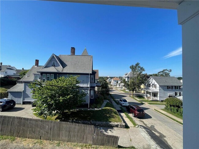 Building Photo - 58 2nd St