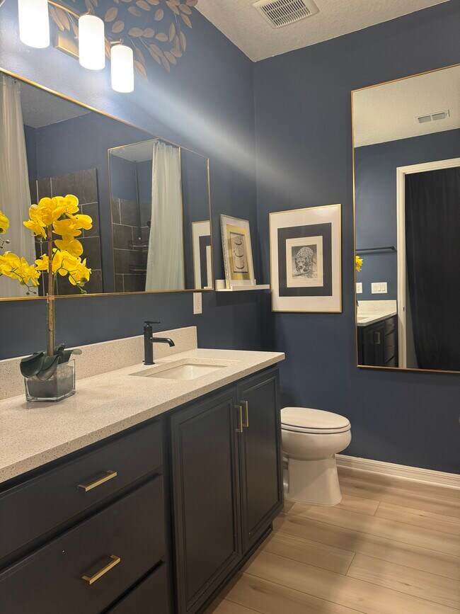 Building Photo - 7315 34th Ct E