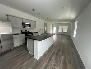 Building Photo - 6059 Diamond Vis Ct