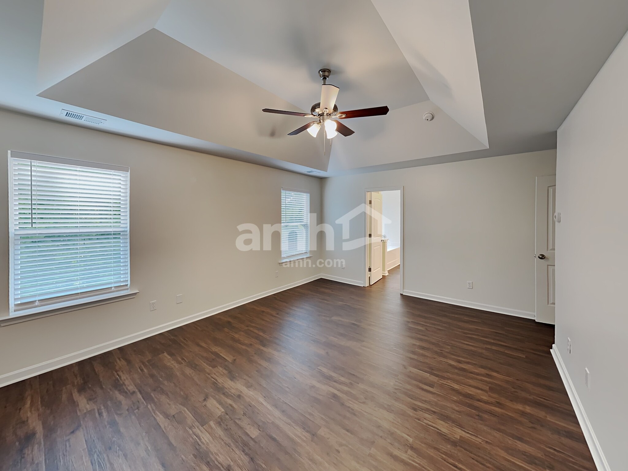 Building Photo - 301 Boulder Run