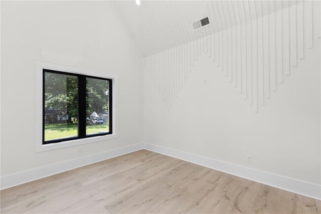 Building Photo - 2278 Tally Dr