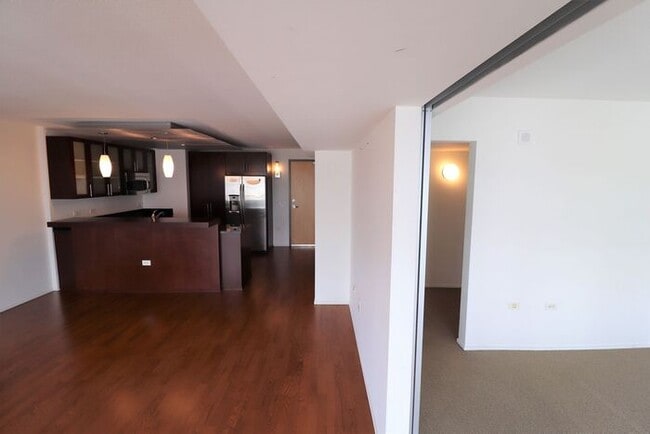 Building Photo - 7th Floor Montage - Live in Downtown Reno!