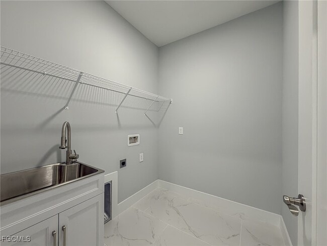 Building Photo - 6137 Higgins Ave