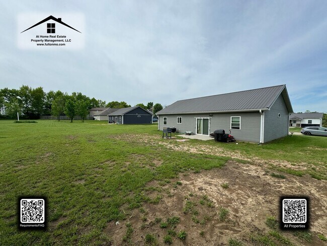 Building Photo - 7016 Carmel Dr