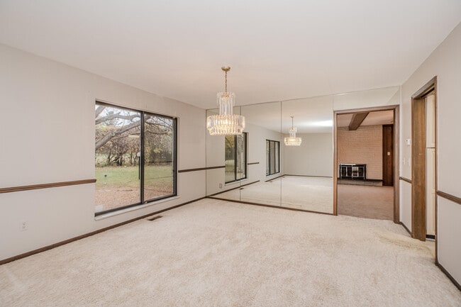 Building Photo - 22745 Wrexford Dr