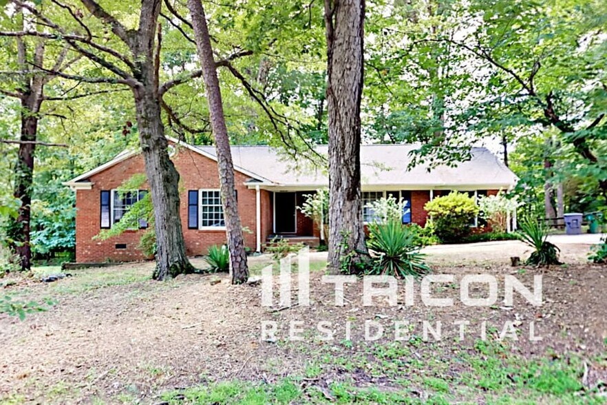 Building Photo - 11810 Lansbury Ct