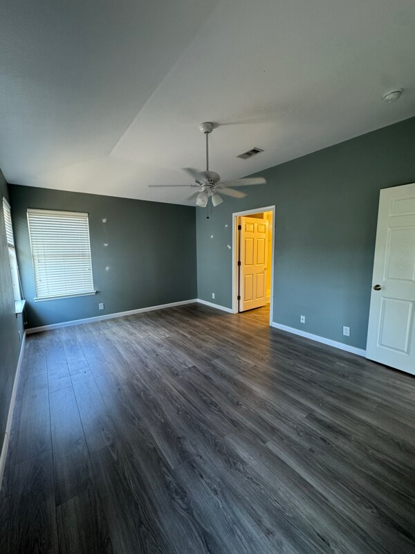 Building Photo - 2618 Dove Crossing Dr