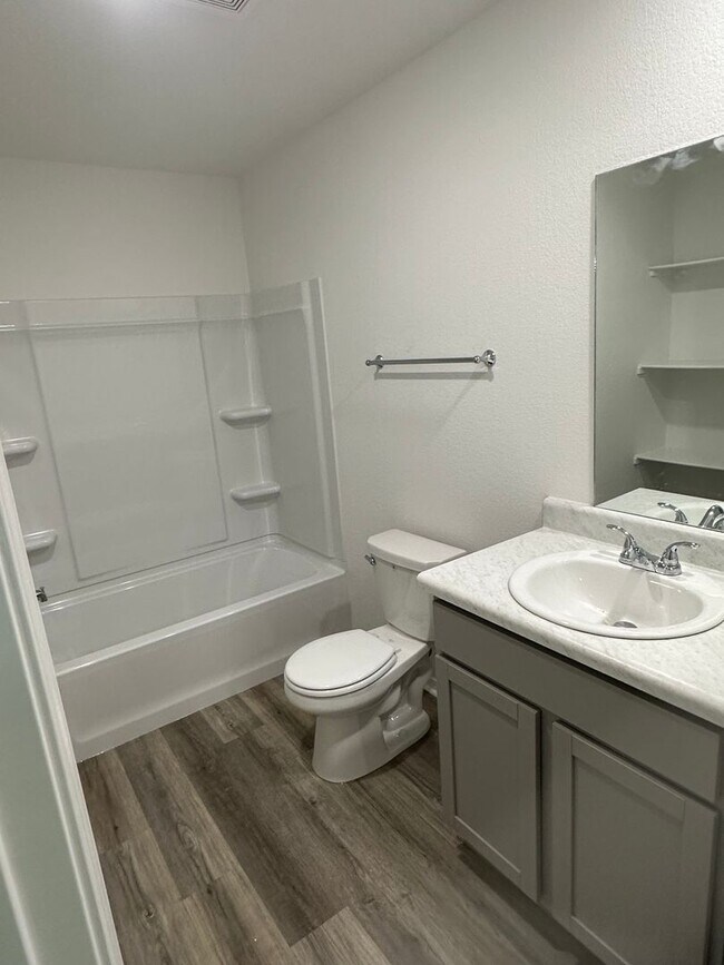 Building Photo - Pre-Leasing Available — Spacious 4-Bedroom, 2-Bath Home in Benton | Coming Soon!
