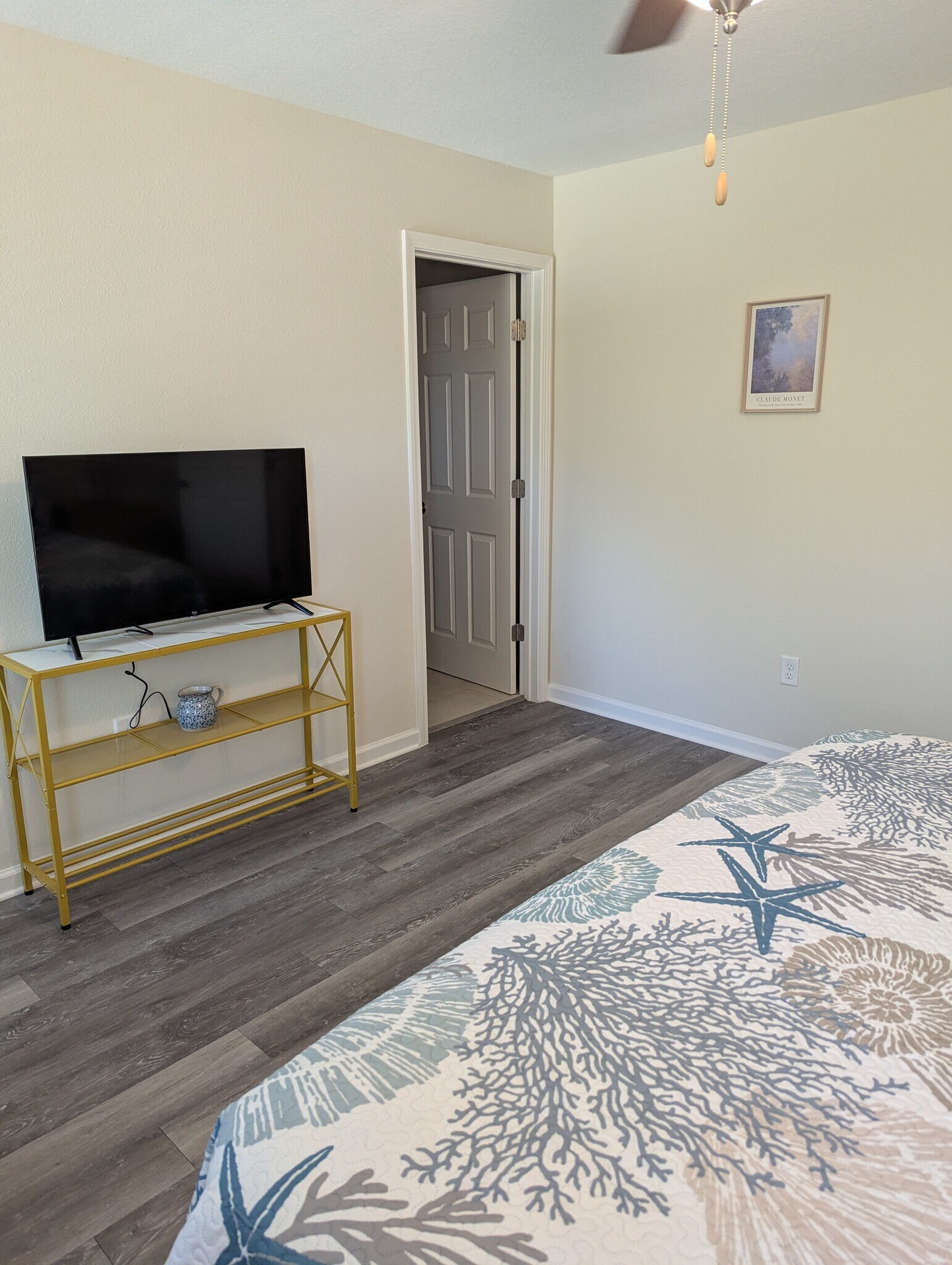Master bedroom - 1724 Cocoanut Rd
