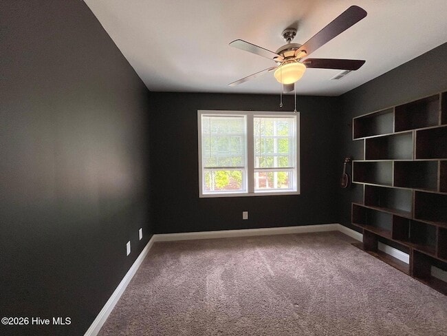 Building Photo - 203 S Pine St