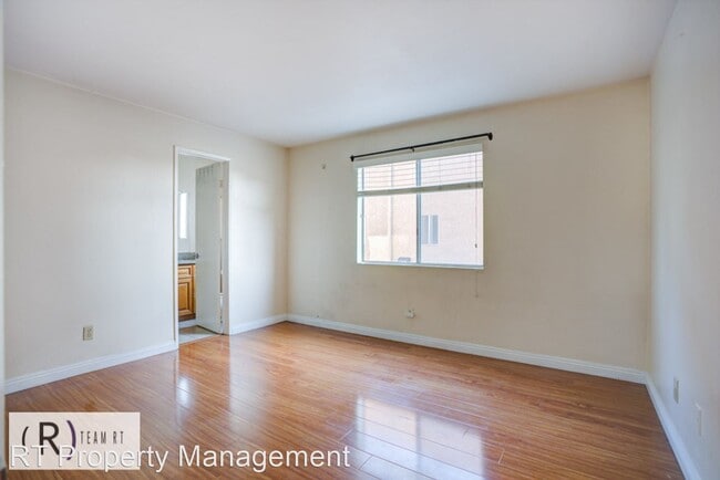 Building Photo - 2 br, 2 bath House - 830 N Dalton Ave #108